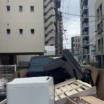 福岡で買取した洗濯機をトラックに載せてる写真