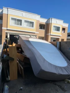 福岡市東区香椎浜で回収した不用品(冷蔵庫・洗濯機・家具など)