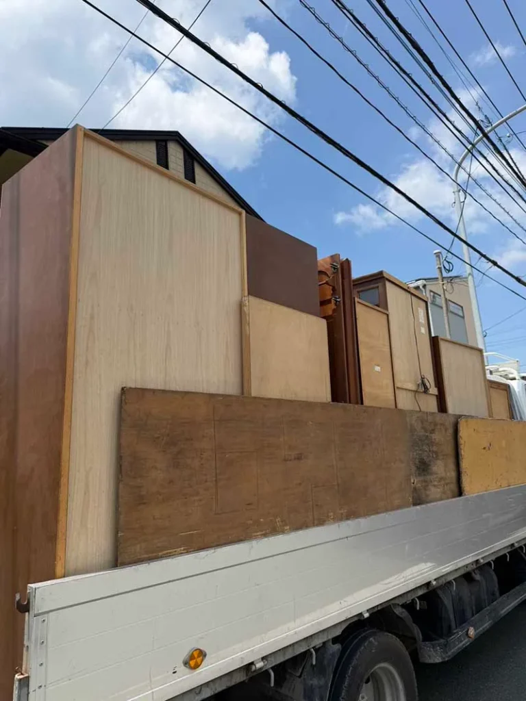 福岡市南区 / 4LDK 実家のお片付け。回収した遺品